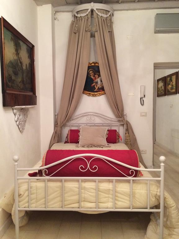 לינה וארוחת בוקר פאביה Le Stanze Del Cardinale חדר תמונה